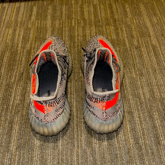 Adidas Yeezy 350 V2 Beluga Reflective. Size US 12. - Picture 4 of 6